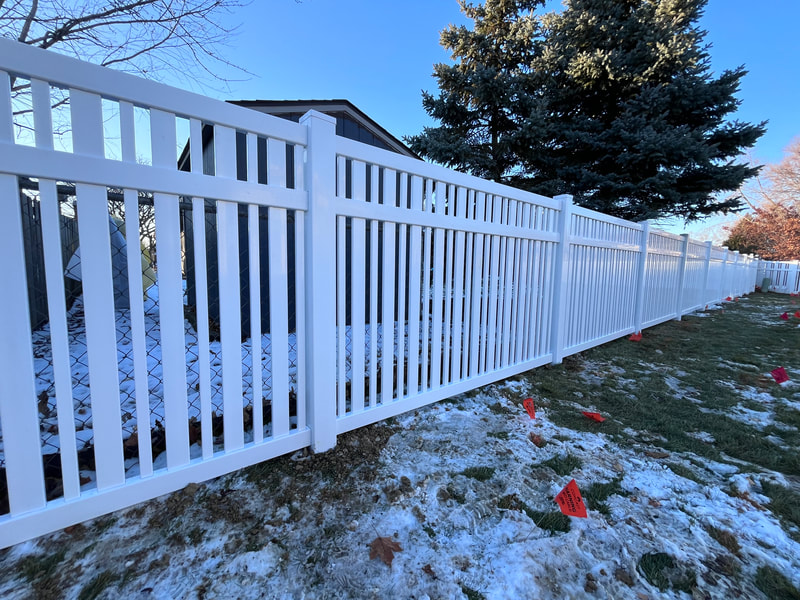 vinyl fence installation Schaumburg Illinois